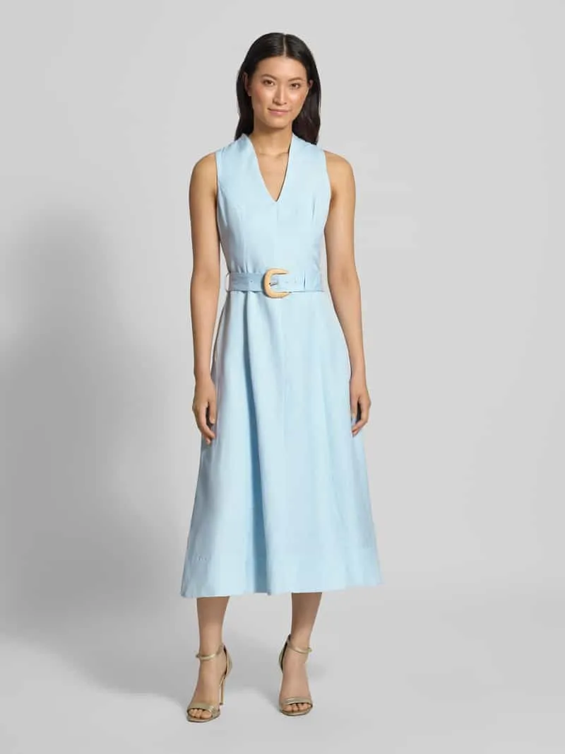 Forever New Cocktailjurk van mix van linnen en viscose model 'Vanessa' Lichtblauw