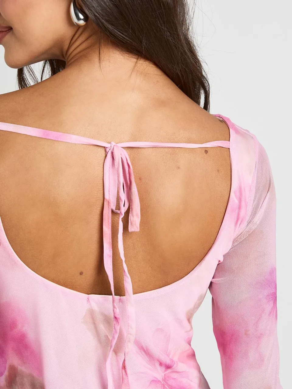 boohoo Dames Bloemige Mesh Mini-jurk Met Uitlopende Mouwen roze, foto 4