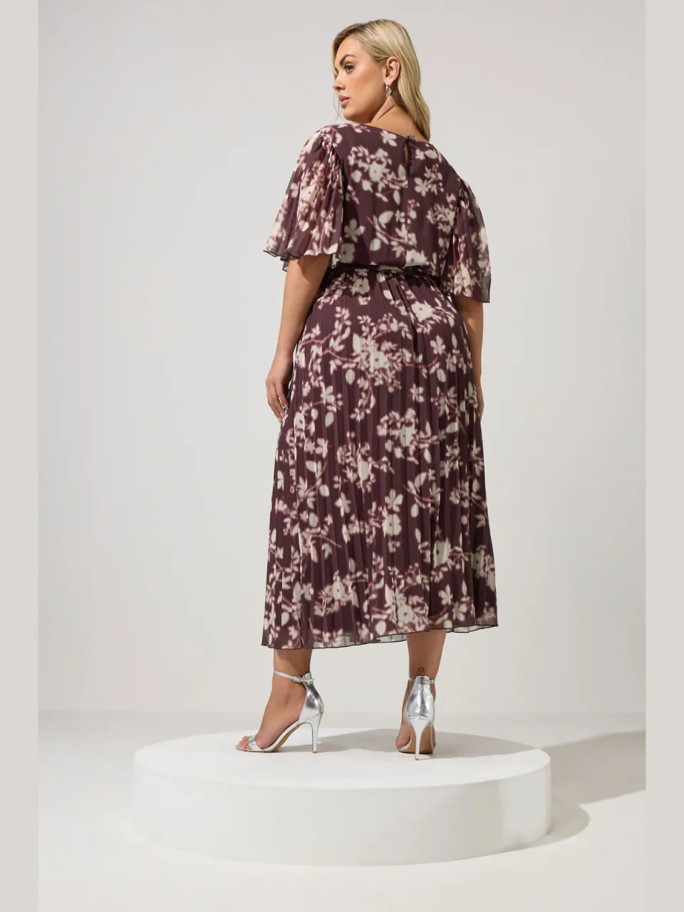Yours London Rode Geplooide Maxijurk Met Bloemenprint rood, foto 3