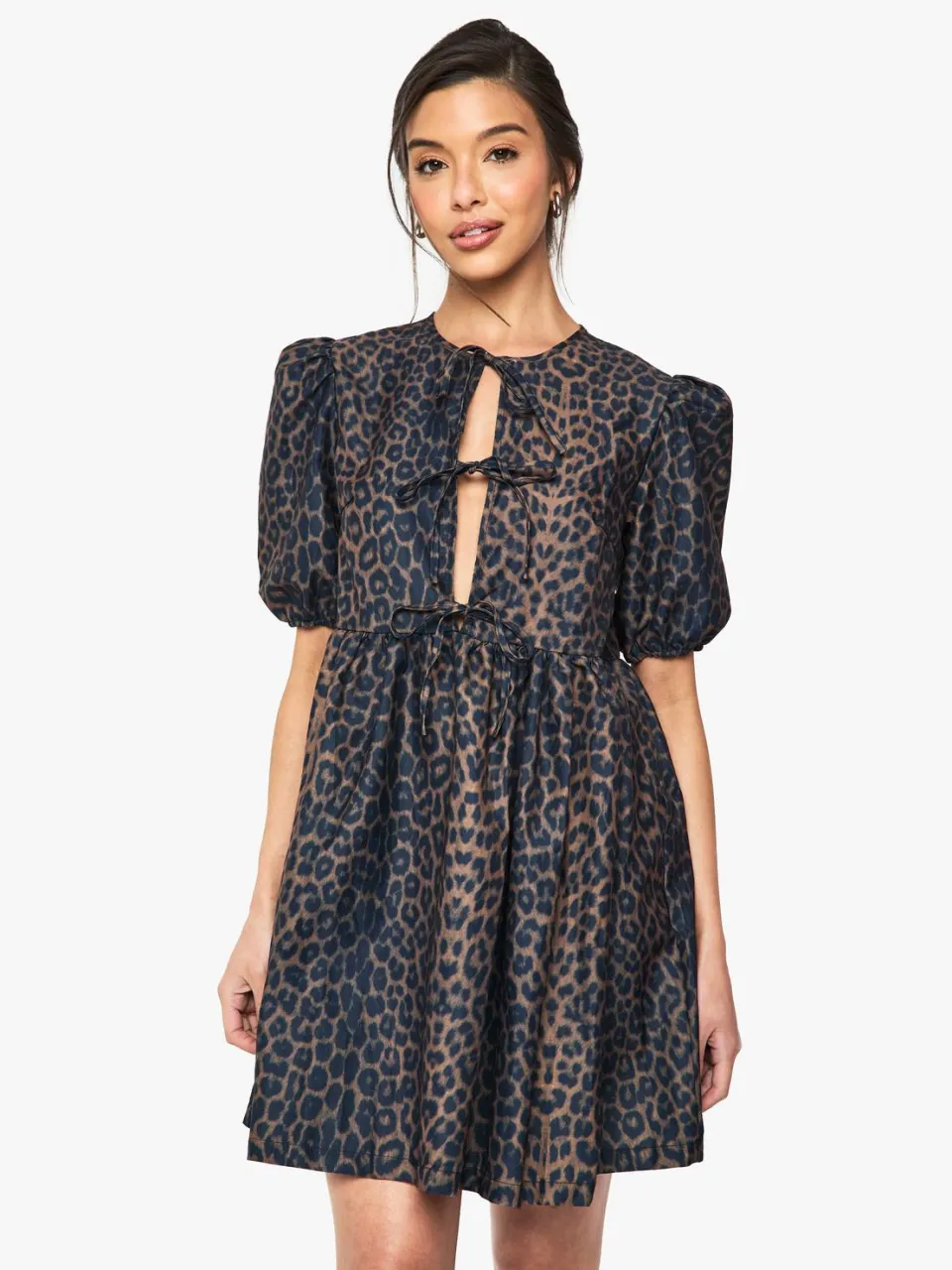 boohoo Dames Leopard Tie Front Mini Jurk bruin, foto 3