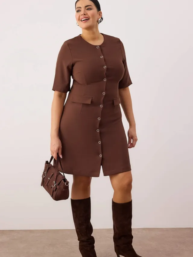 Trendyol Curve Dames Bruin Effen Kort / Mini Kort Casual A-lijn Grote maten Jurk