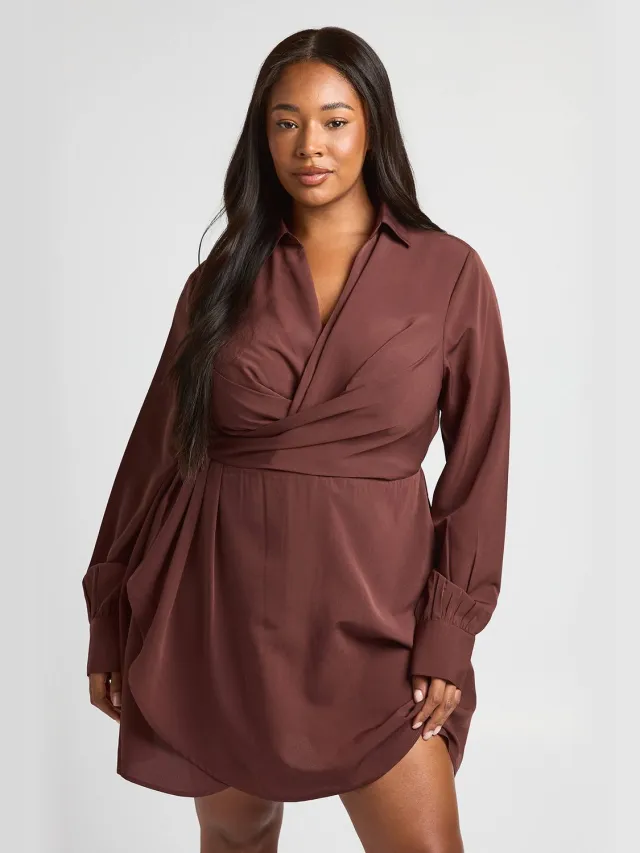 boohoo Dames Plus Overslag Hemdsjurk chocoladebruin, foto 3