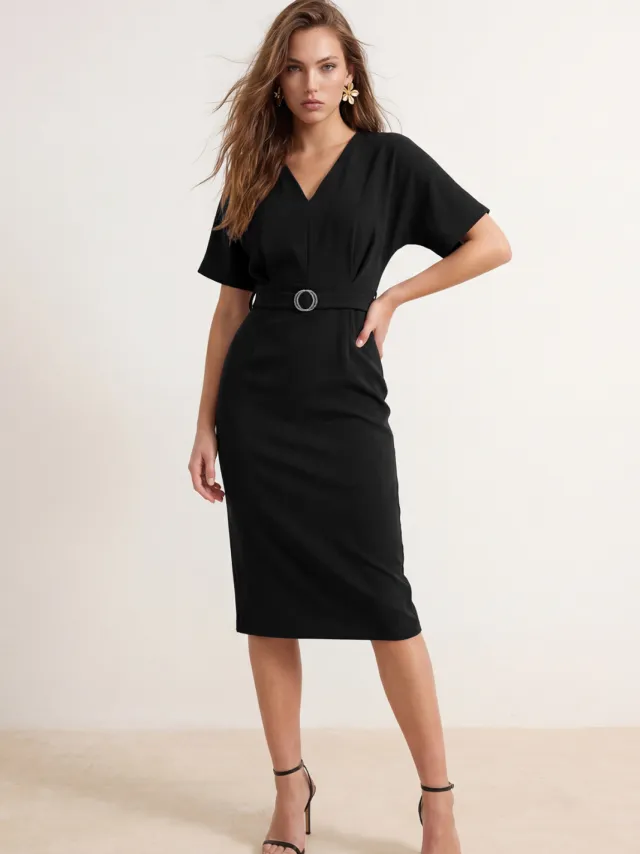 Trendyol TRENDYOLMİLLA Dames Zwart Effen Midi Kort Recht Jurken