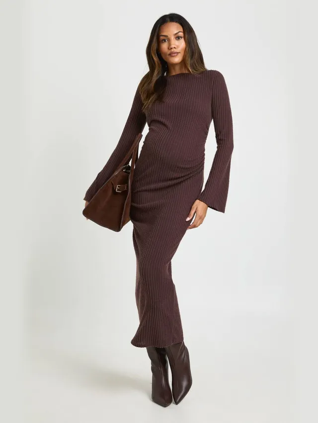 boohoo Dames Zwangerschaps Slash Hals Midaxi Jurk Chocoladebruin