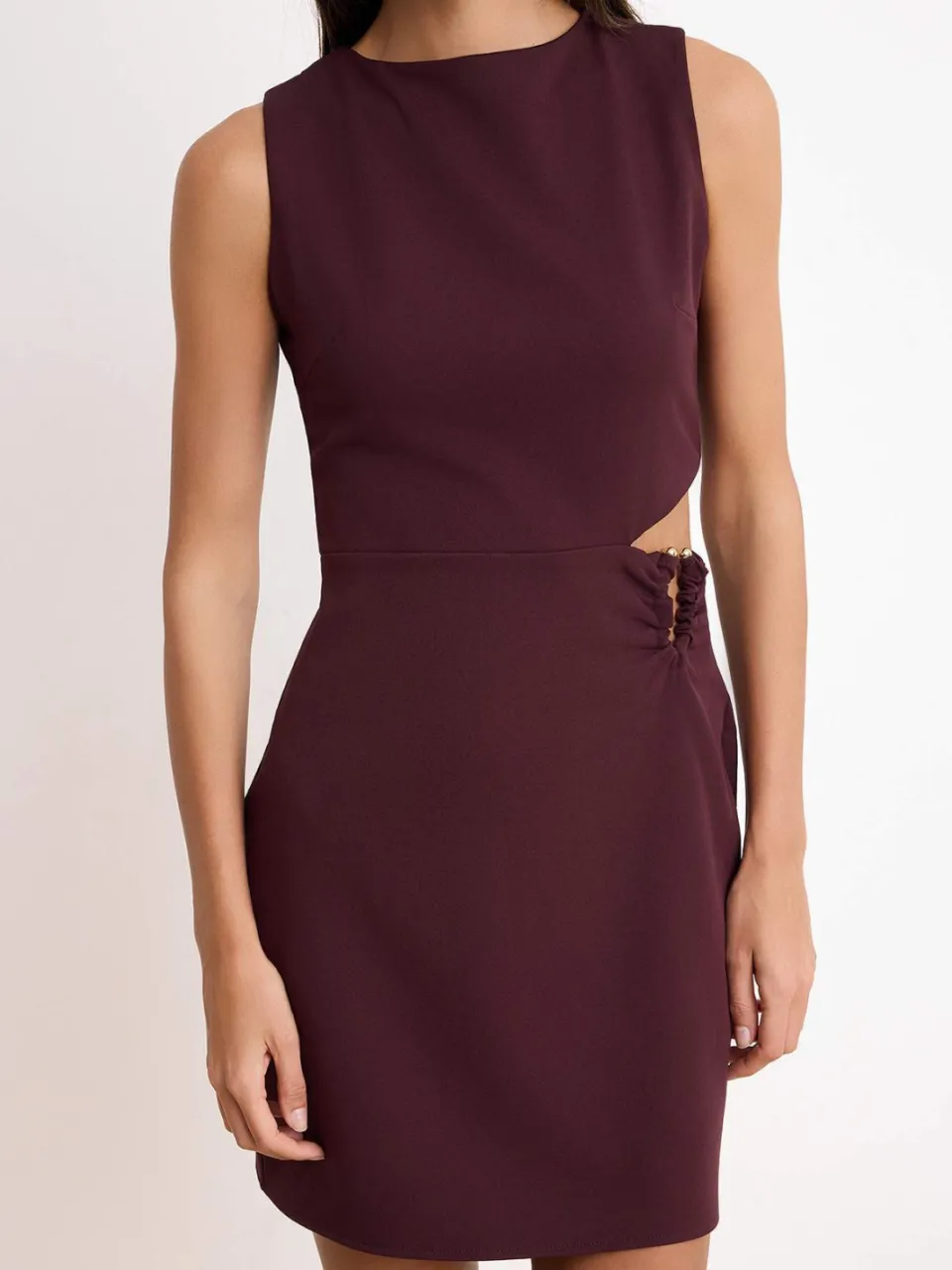 Trendyol TRENDYOLMİLLA Dames Bordeaux Effen Kort / Mini Mouwloos Casual Recht Jurken, foto 2