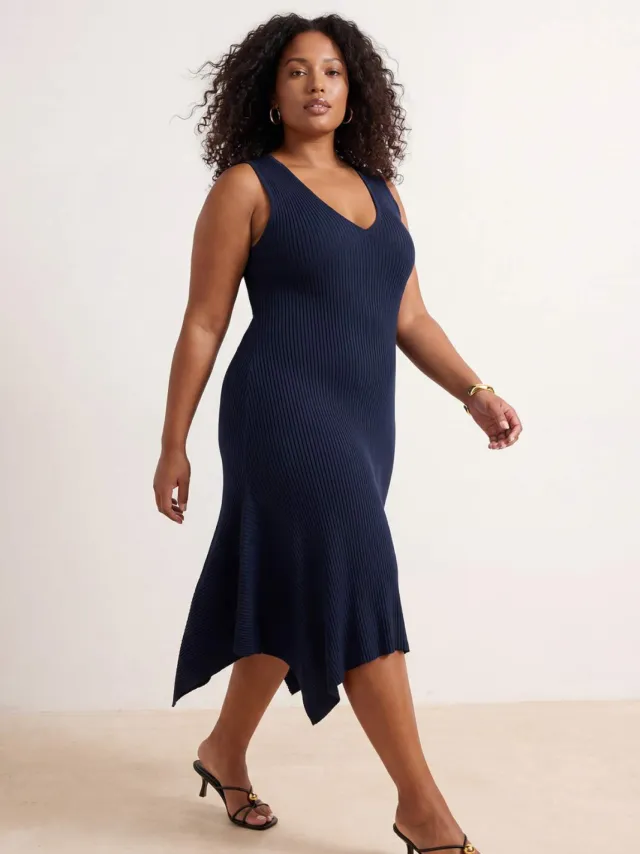Trendyol Curve Dames Donkerblauw Effen Midi Mouwloos Casual A-lijn Grote maten Jurk Marineblauw/Blauw