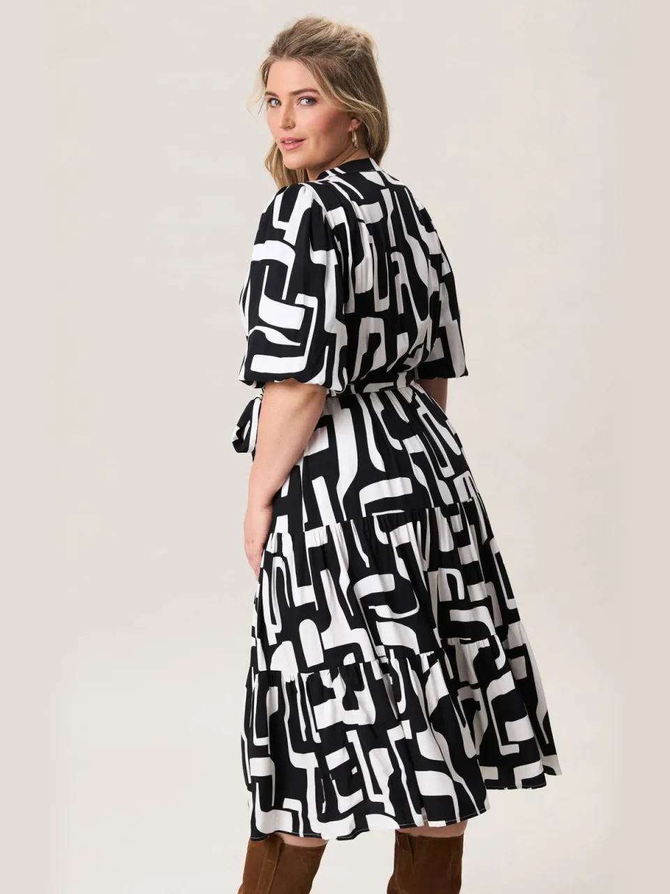 Miss Etam Plus midi jurk zwart, foto 3