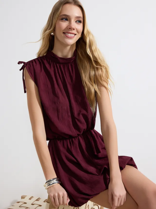 Trendyol TRENDYOLMİLLA Dames Paars Effen Kort / Mini Mouwloos Casual Skater Jurken Rood