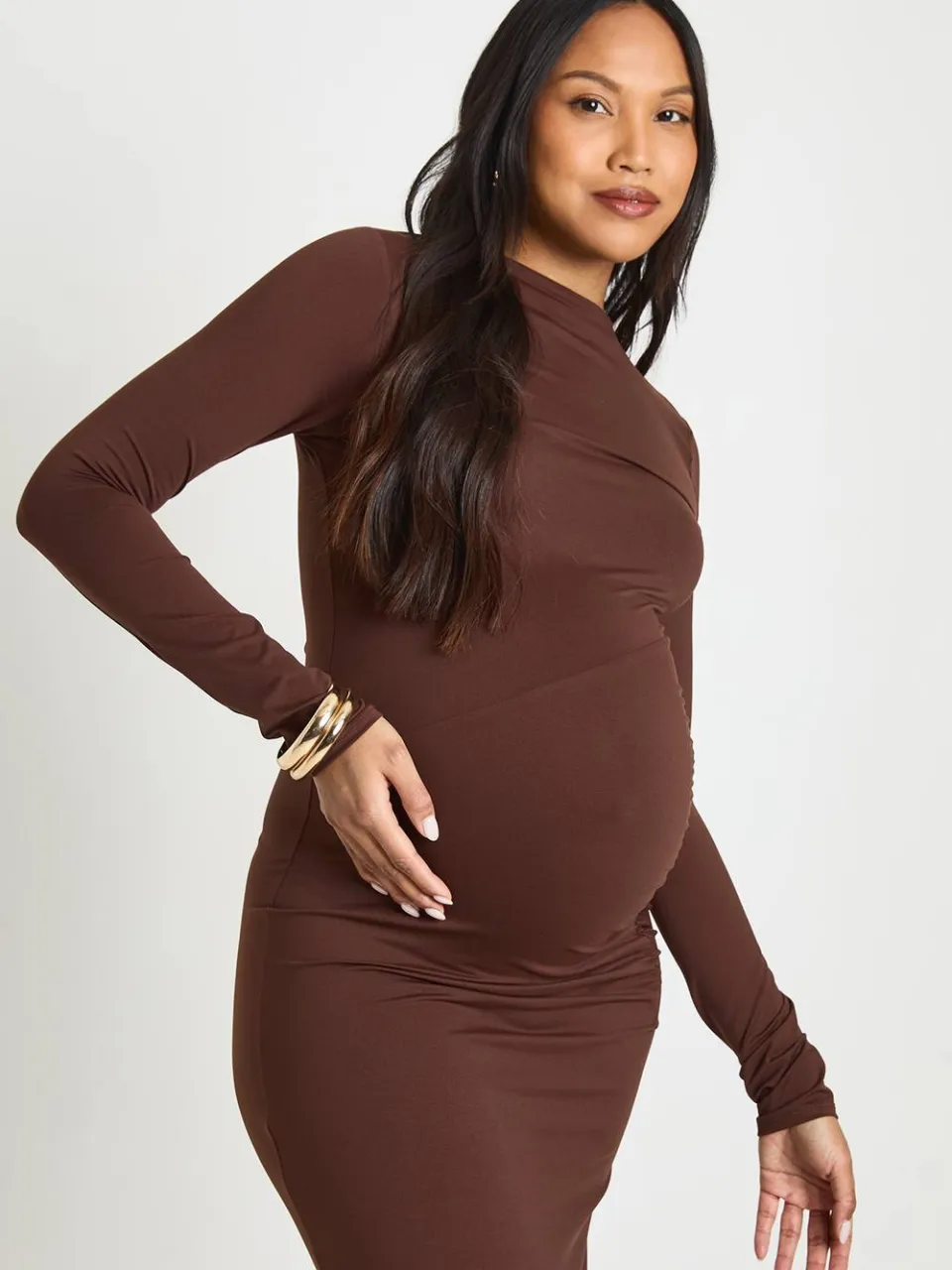 boohoo Dames Zwangerschaps Maxi Jurk Met Gerimpeld Detail Aan De Zijkant chocoladebruin, foto 4