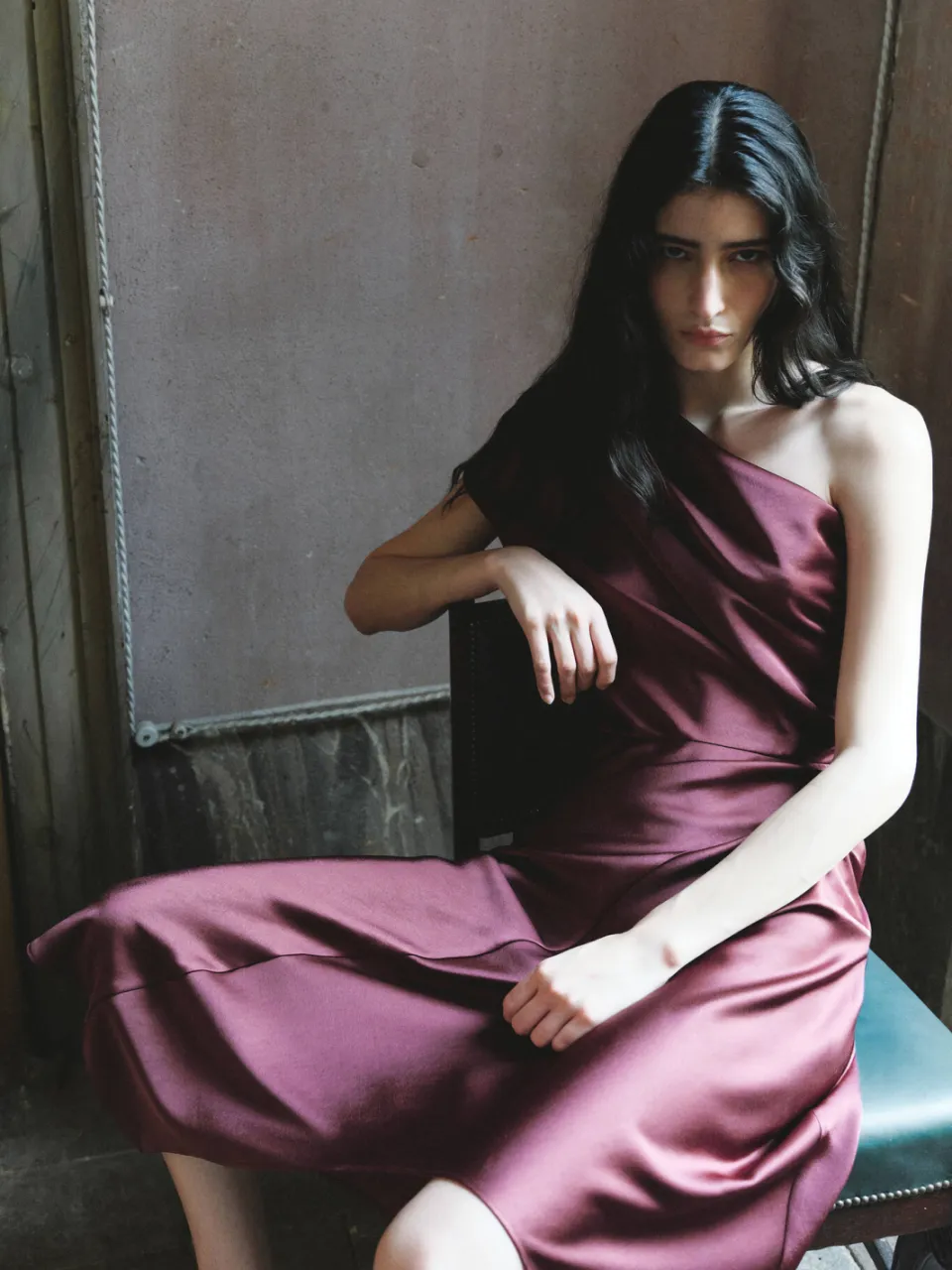 Mango one shoulder midi jurk - donkerpaars, foto 6