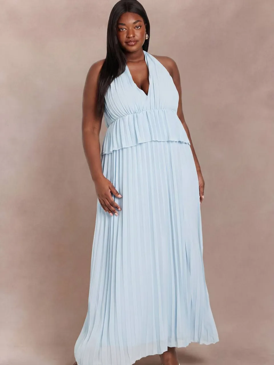 boohoo Dames Plus Halter Neck Jurk Met Ruches En Plooien Maxi babyblauw, foto 3