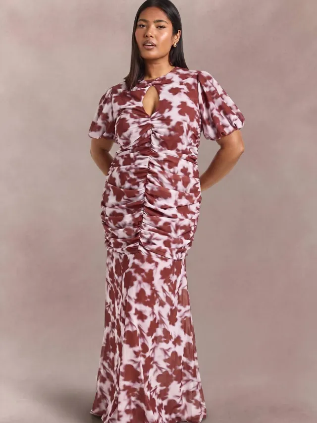 boohoo Dames Plus Bloemenprint Pofmouw Sleutelgat Detail Gerimpelde Taille Maxi Jurk Mauve