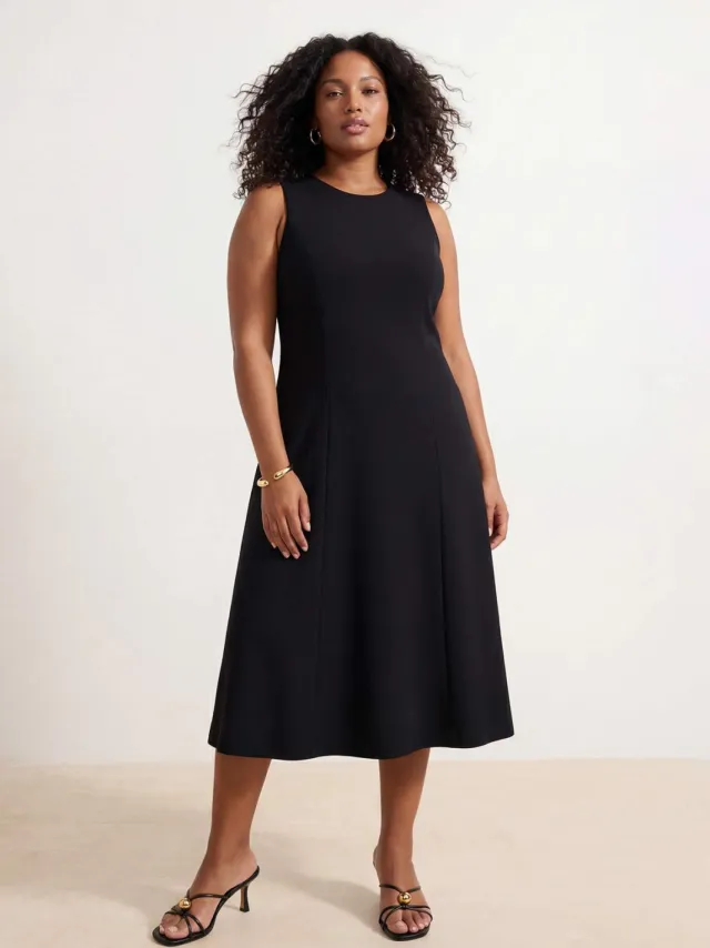 Trendyol Curve Dames Zwart Effen Midi Mouwloos Casual A-lijn Grote maten Jurk