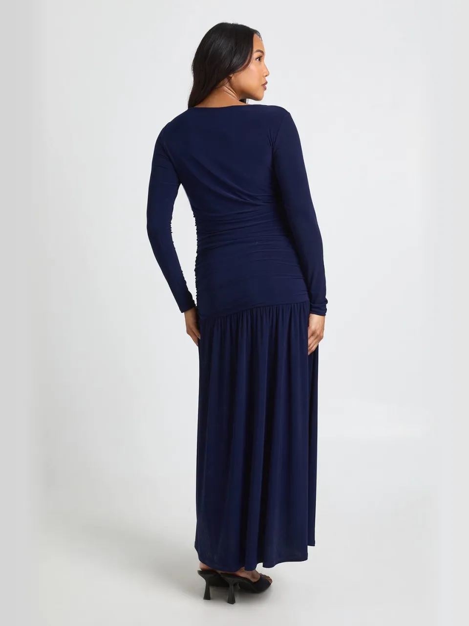 boohoo Dames Zwangerschaps Zachte Geplooid Maxi Jurk Met Lange Mouwen marineblauw, foto 2