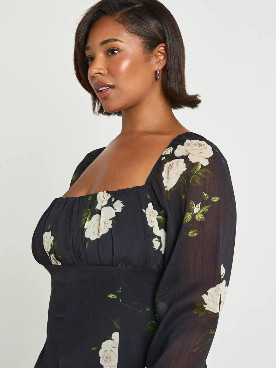 boohoo Dames Plus Bloemig Chiffon Godet Skater zwart, foto 4