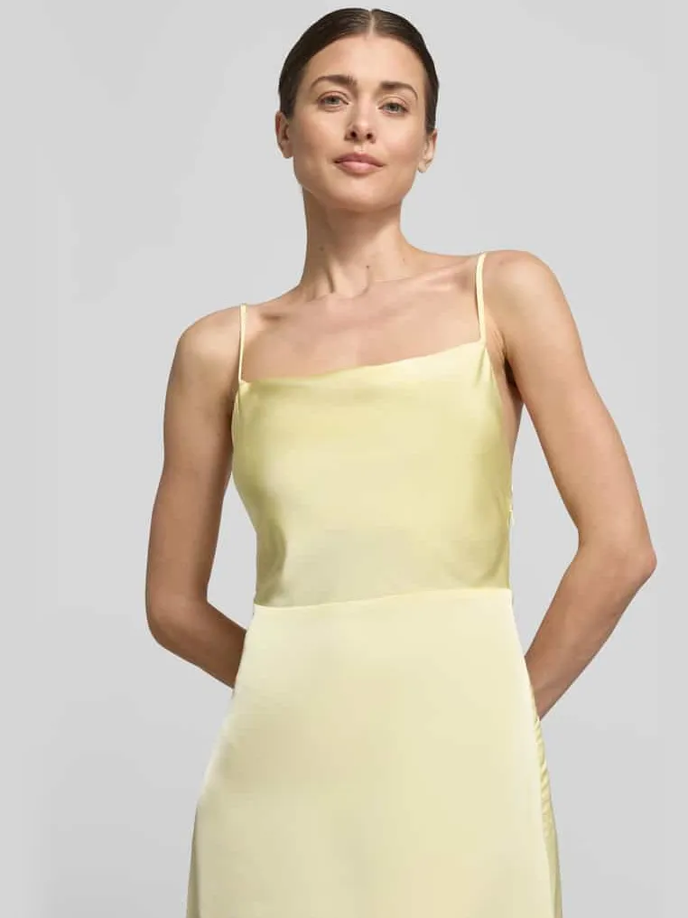Vila maxi-jurk met spaghettibandjes model 'RAVENNA' lichtgeel, foto 4