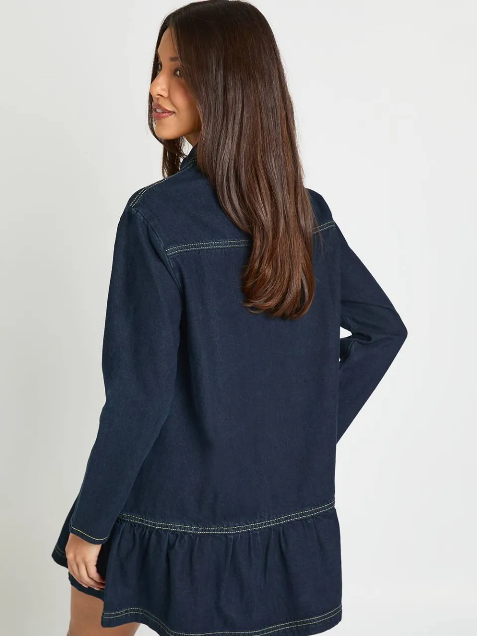boohoo Dames Denim Jurk Met Verlaagde Zoom, foto 3