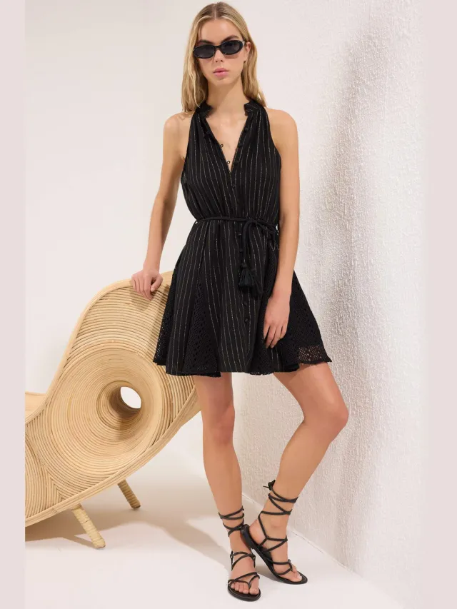 Trendyol TRENDYOLMİLLA Dames Zwart Effen Kort / Mini Mouwloos Strandkleding Skater Strandjurken