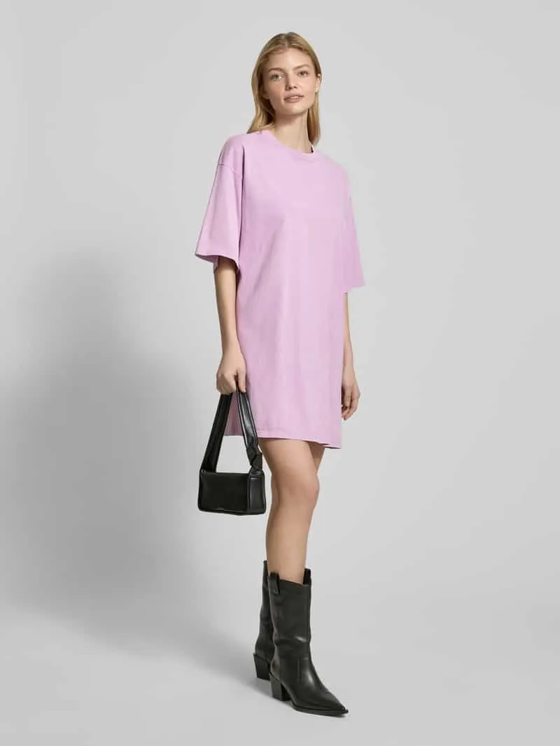 REVIEW Knielange T-shirtjurk met ronde hals rosé, foto 3