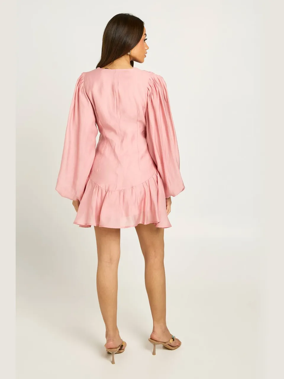 boohoo Dames Gestructureerde Mini-jurk Met Volumineuze Mouwen En Asymmetrische Zoom roze, foto 2
