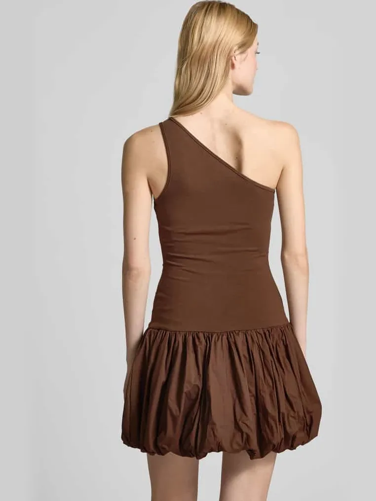 Amy Lynn Cocktailjurk met one shoulder-band, model 'Francesca' chocoladebruin, foto 3
