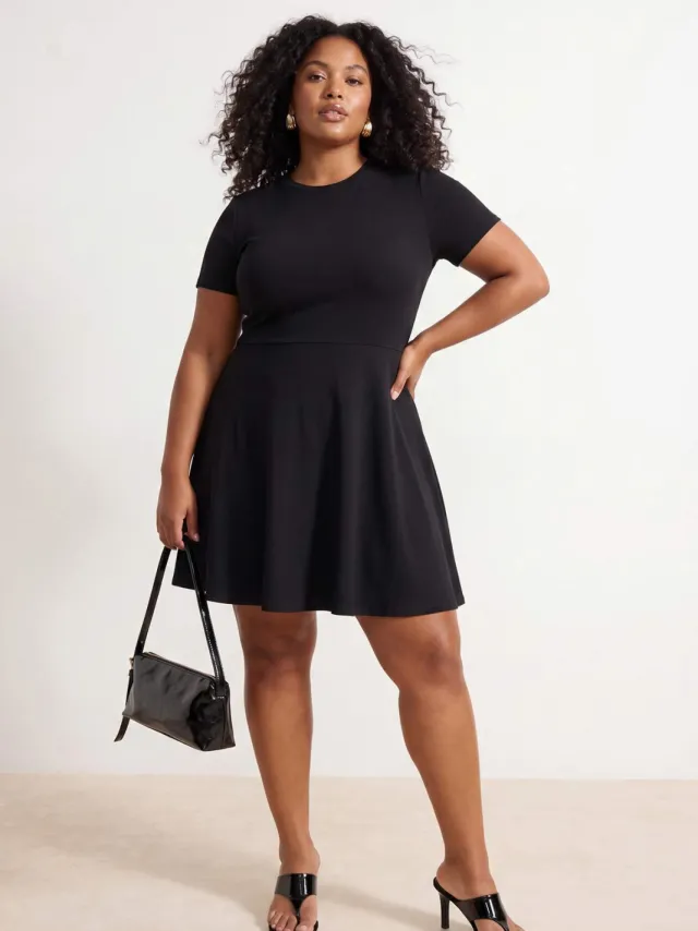 Trendyol Curve Dames Zwart Effen Kort / Mini Kort Skater Grote maten Jurk