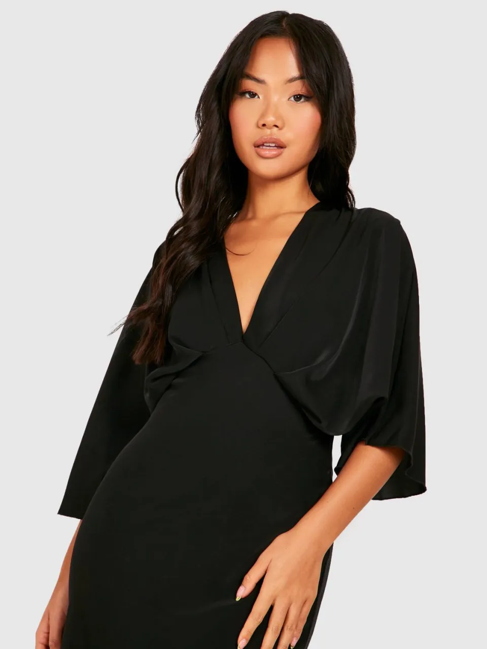 boohoo Dames Petite Bias Cut Engelmouwen Maxi-Jurk zwart, foto 3