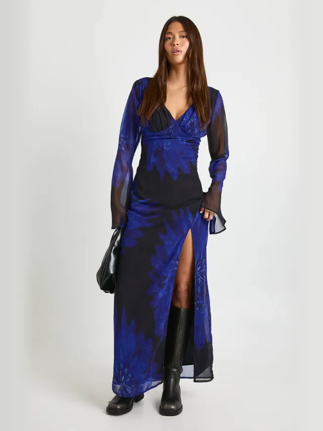 boohoo Dames Bloemen maxi-jurk met lange mouwen van chiffon en diepe V-hals Zwart