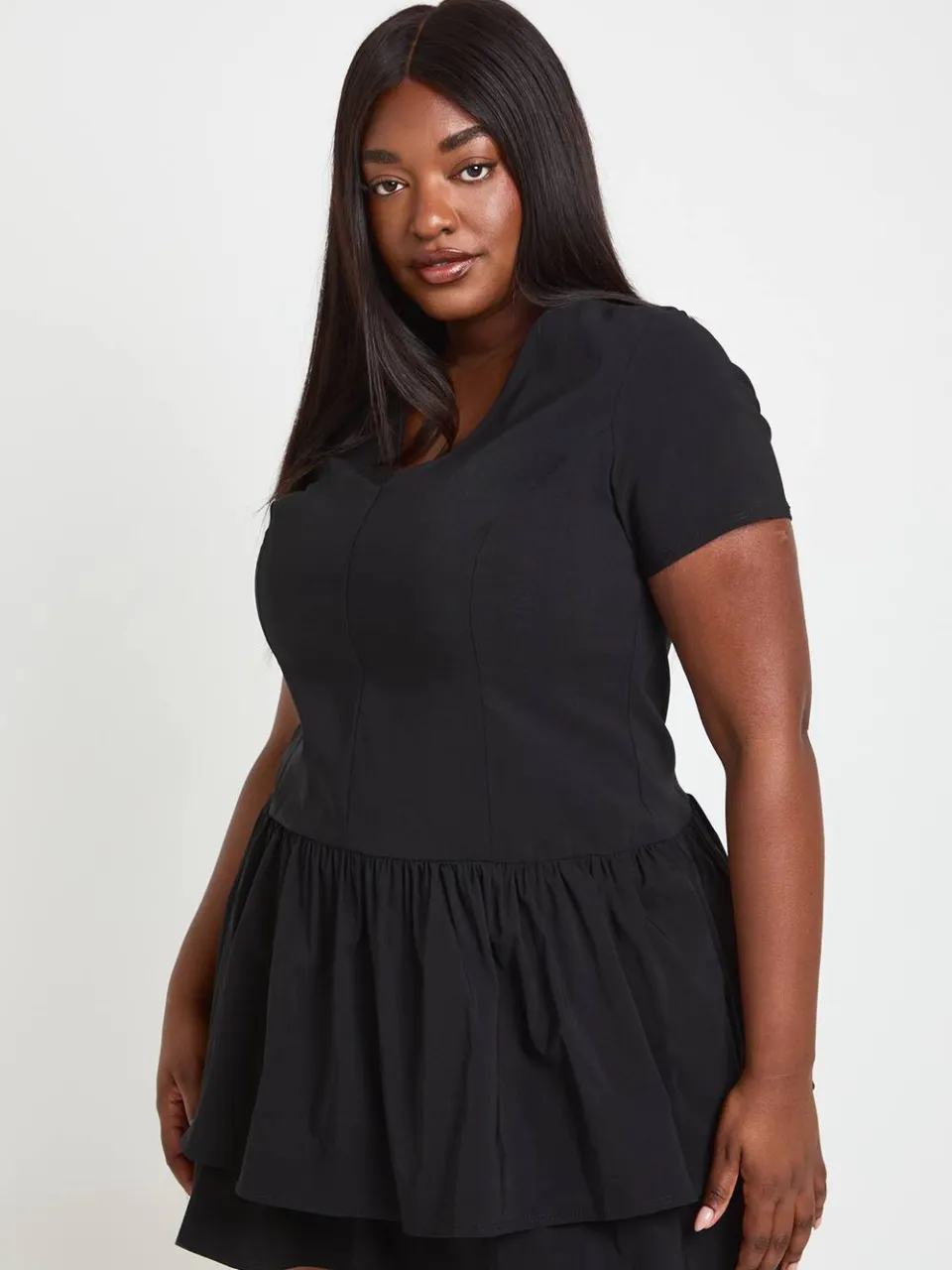 boohoo Dames Plus Bengaline Skater Jurk Met Gelaagde Zoom zwart, foto 4