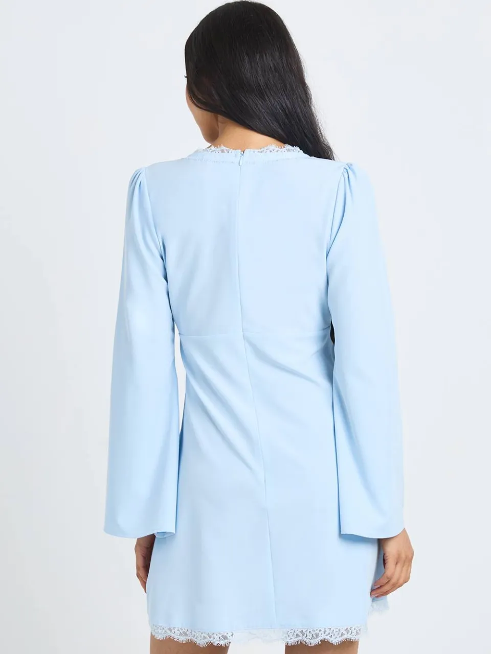 boohoo Dames Mini-jurk Met Uitlopende Mouwen En Kanten Afwerking poederblauw, foto 3