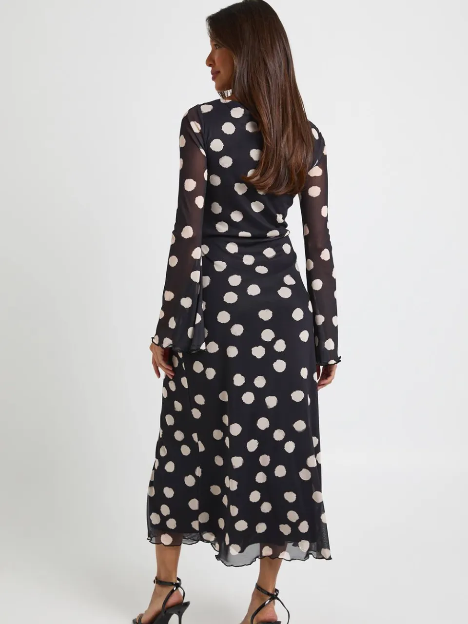 boohoo Dames Toonkleurige Polkadot Fit & Flare Mesh Midaxi Jurk zwart, foto 4