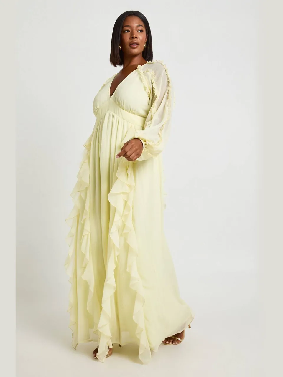 boohoo Dames Plus Chiffon Lange Mouw Ruches Maxi Jurk citroen, foto 3