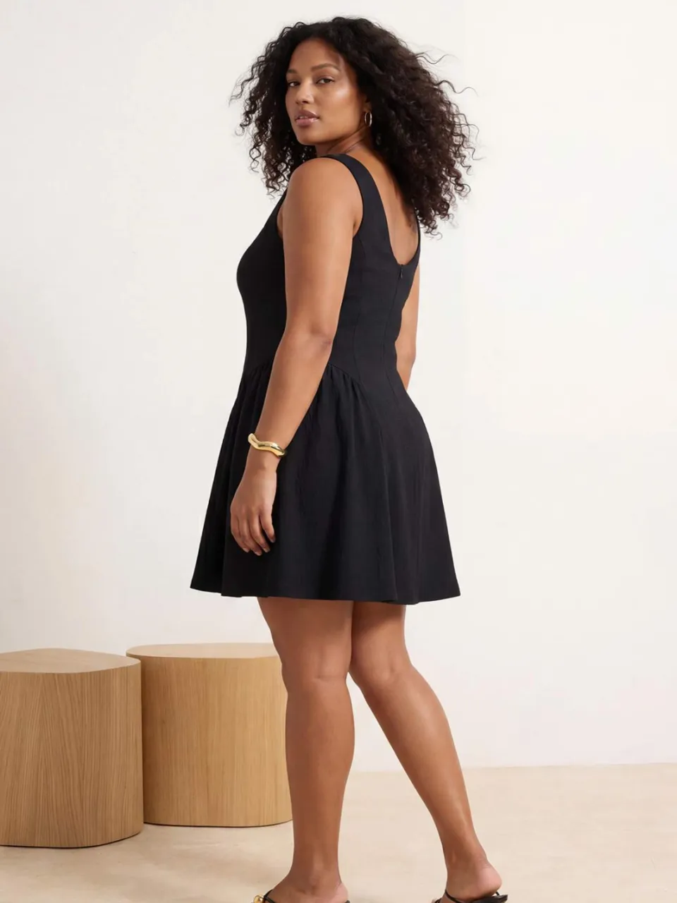 Trendyol Curve Dames Zwart Stippen Kort / Mini Mouwloos Casual A-lijn Grote maten Jurk, foto 2