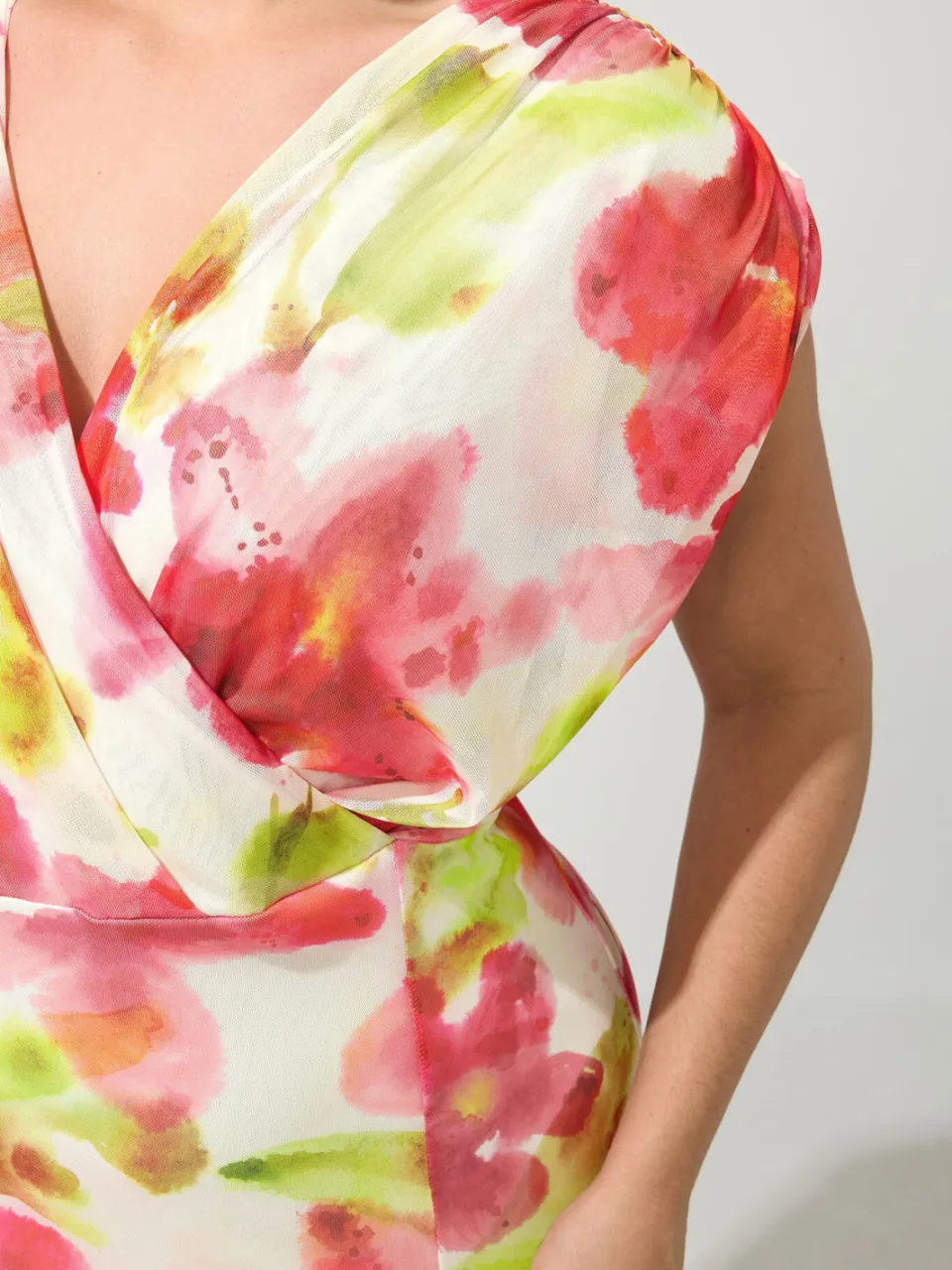 Yours London Witte Bloemenjurk Met Mesh En Godet Zoom, foto 5