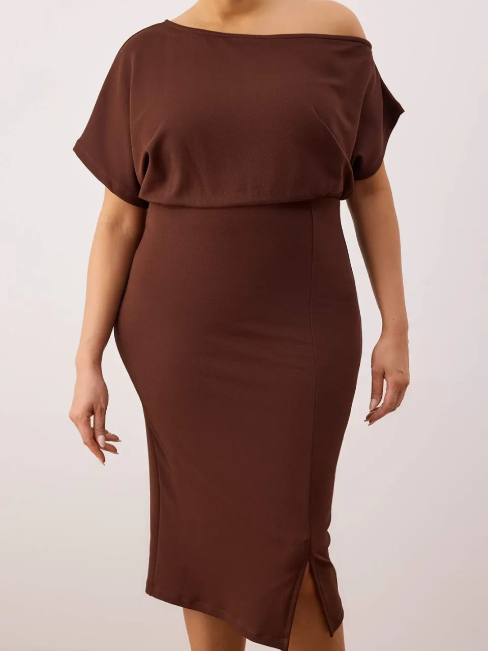 Trendyol Curve Dames Bruin Effen Midi Kort Feest Bodycon Grote maten Jurk, foto 2