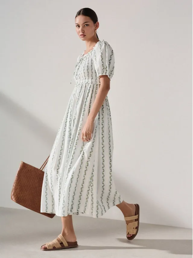 Next Dames - Gesmokte midi-jurk met pofmouwen - Wit White/Blue Ditsy Floral Print