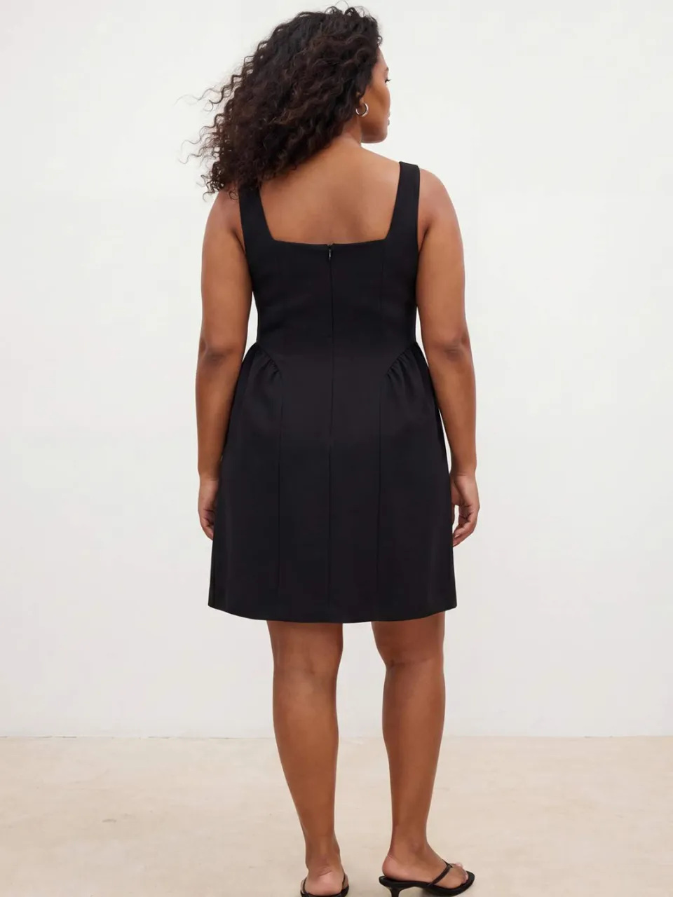 Trendyol Curve Dames Zwart Effen Kort / Mini Mouwloos Casual A-lijn Grote maten Jurk, foto 2