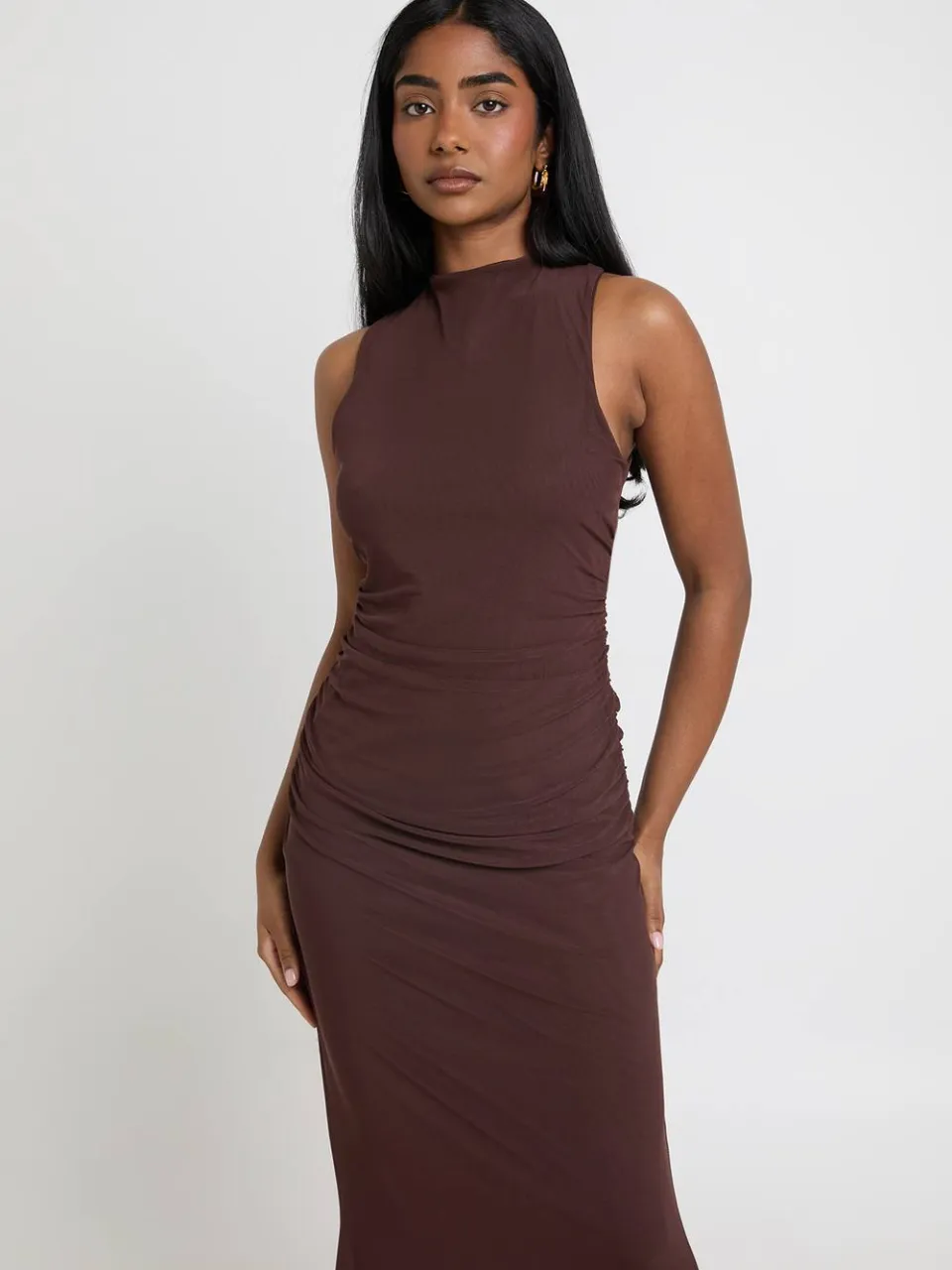 boohoo Dames Maxi Jurk Met Mesh En Gekruist Rugdetail chocoladebruin, foto 3