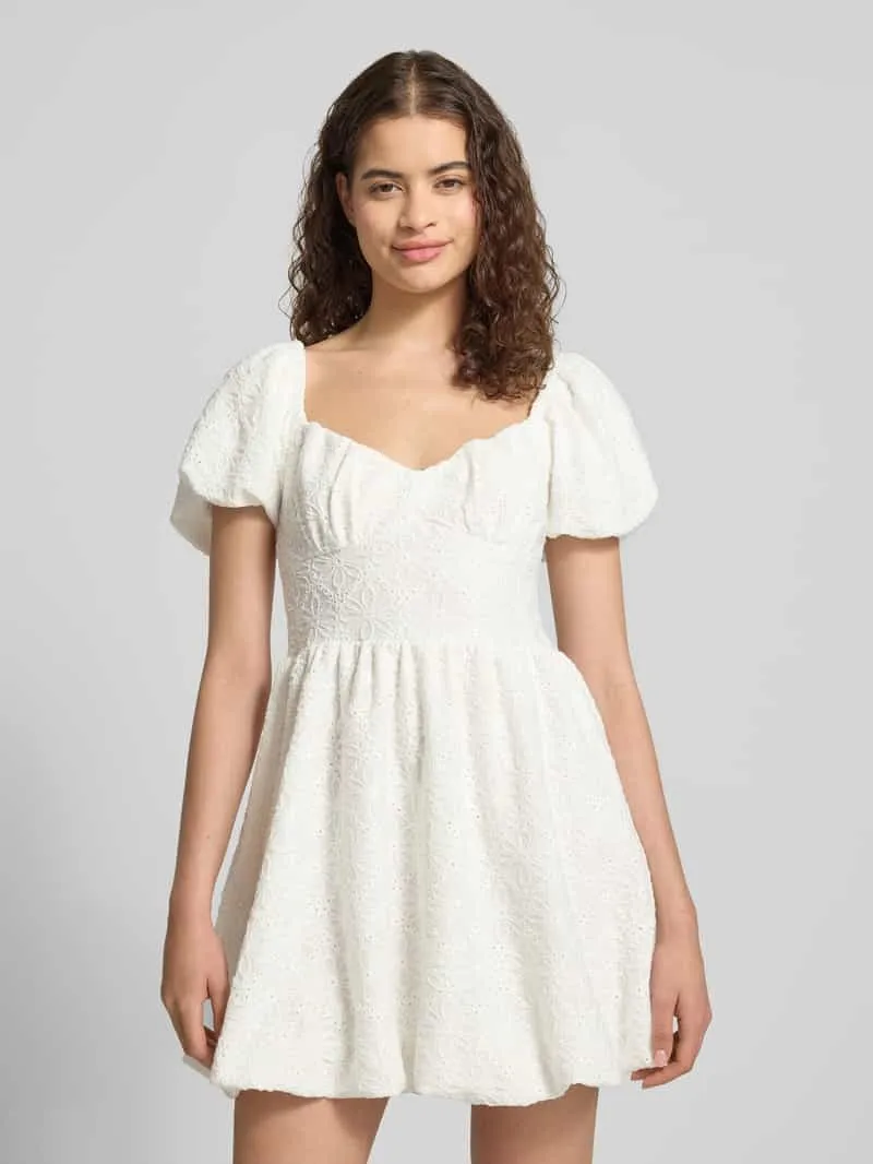 Gina Tricot mini-jurk met bloemige stitching met gaatjes Offwhite