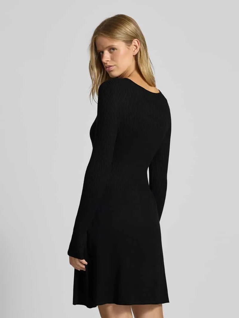 Only Licht uitlopende gebreide jurk van viscosemix, model 'ALMA' zwart, foto 3