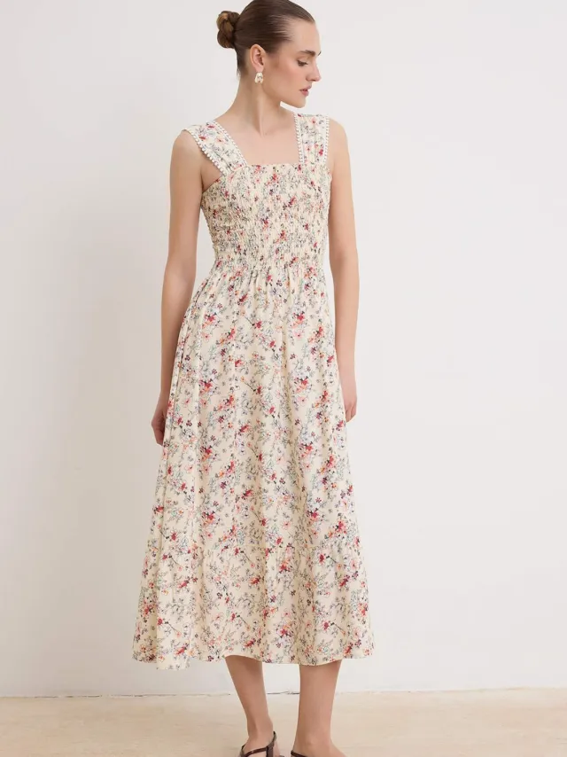 Trendyol TRENDYOLMİLLA Dames Meerkleurig Bloemen Midi Mouwloos A-lijn Jurken Veelkleurig