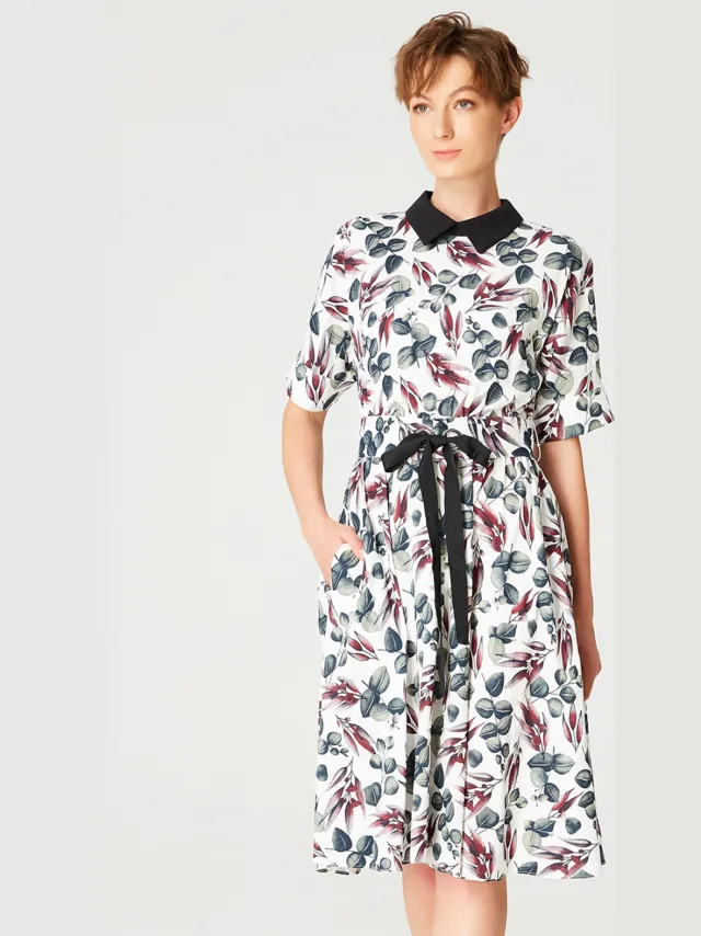 Smart & Joy Fit-en-flare bladeren Printjurk met brede riem Veelkleurig
