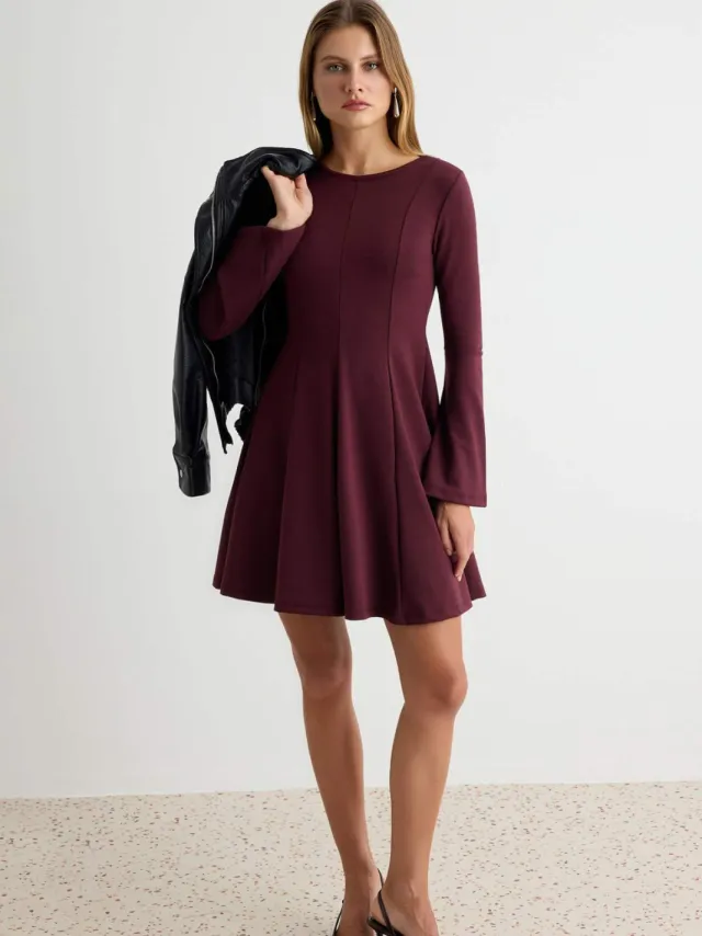 Trendyol TRENDYOLMİLLA Dames Paars Effen Kort / Mini Lang Skater Jurken Rood