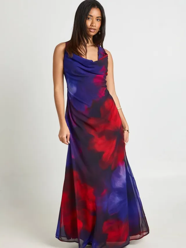boohoo Dames Chiffon Maxi Jurk Met Bloemenprint En Waterval Halslijn Kobaltblauw