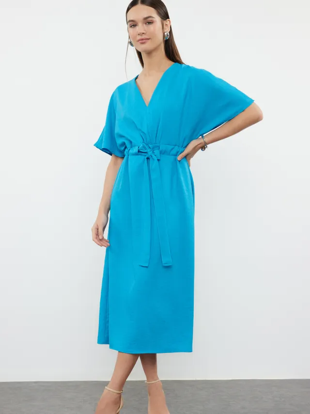Trendyol TRENDYOLMİLLA Dames Blauw Effen Midi Kort Casual A-lijn Jurken