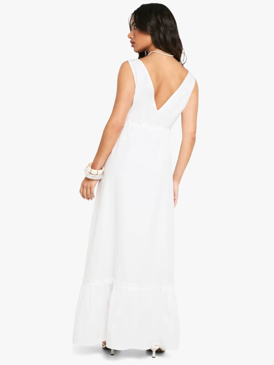 boohoo Dames Petite katoenen poplin maxijurk met ruche details en gelaagde zoom wit, foto 2