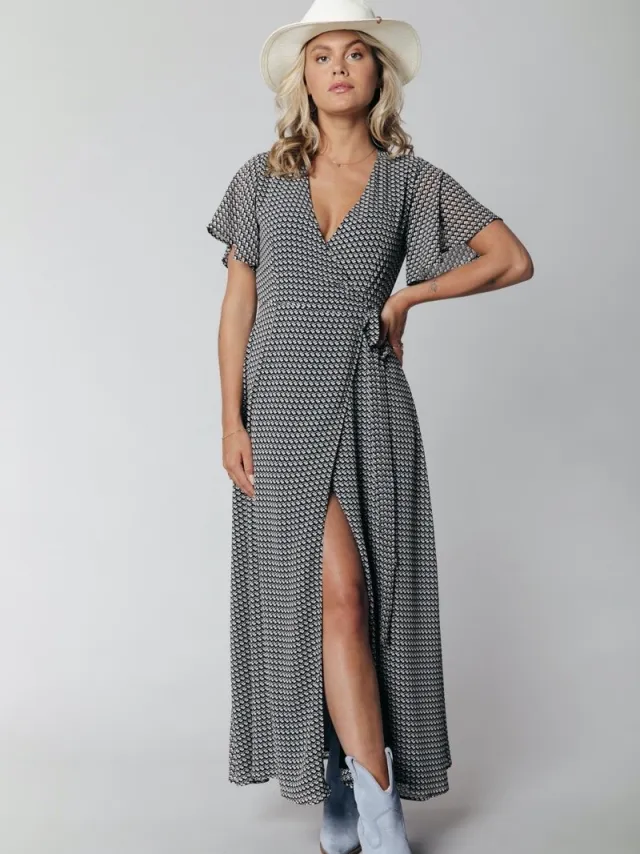 Colourful Rebel Ava Geometric Maxi Wrap Jurk Black