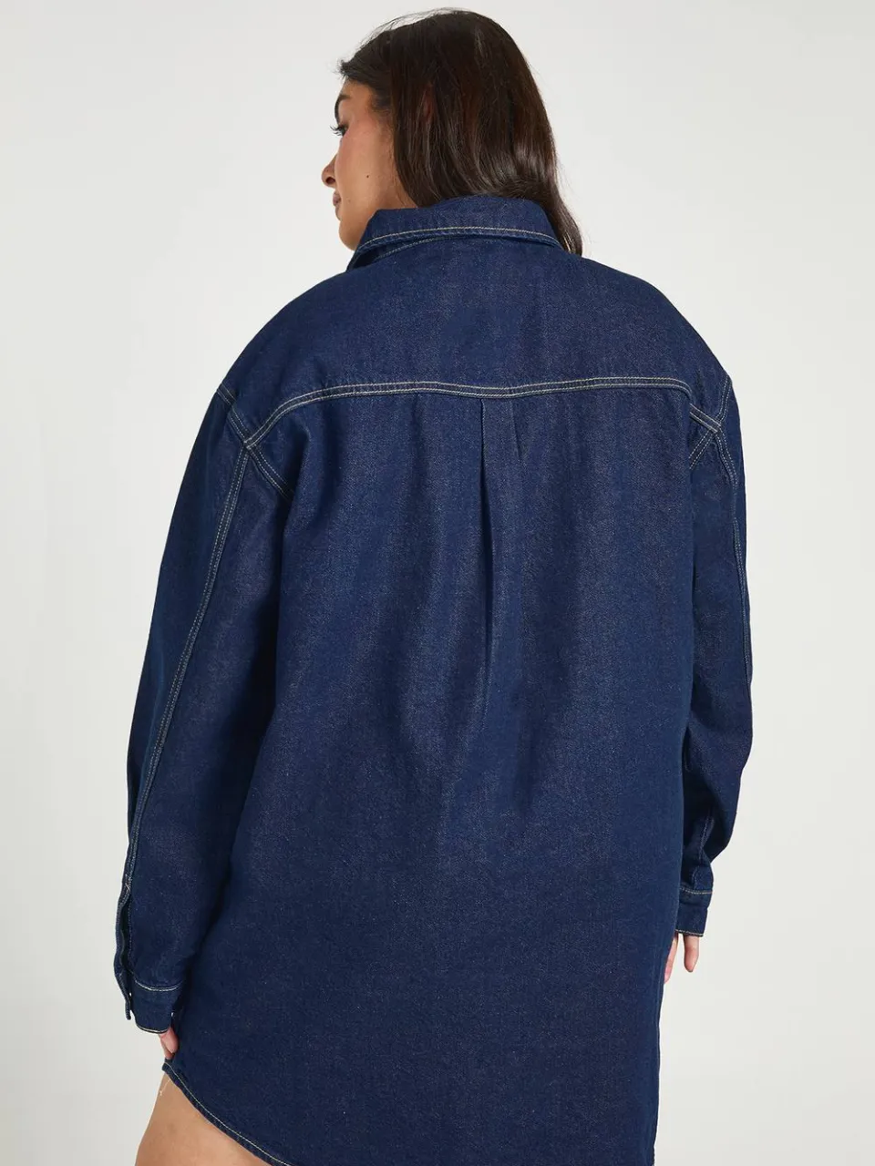 boohoo Dames Plus Oversized Denim Jurk Met Hemdkraag, foto 2