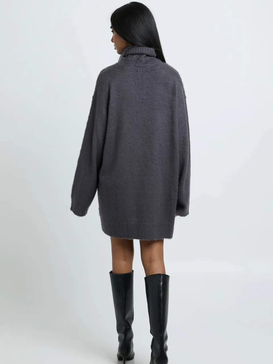 boohoo Dames Superzachte Geborstelde Gebreide Coltrui Mini-jurk houtskool, foto 3