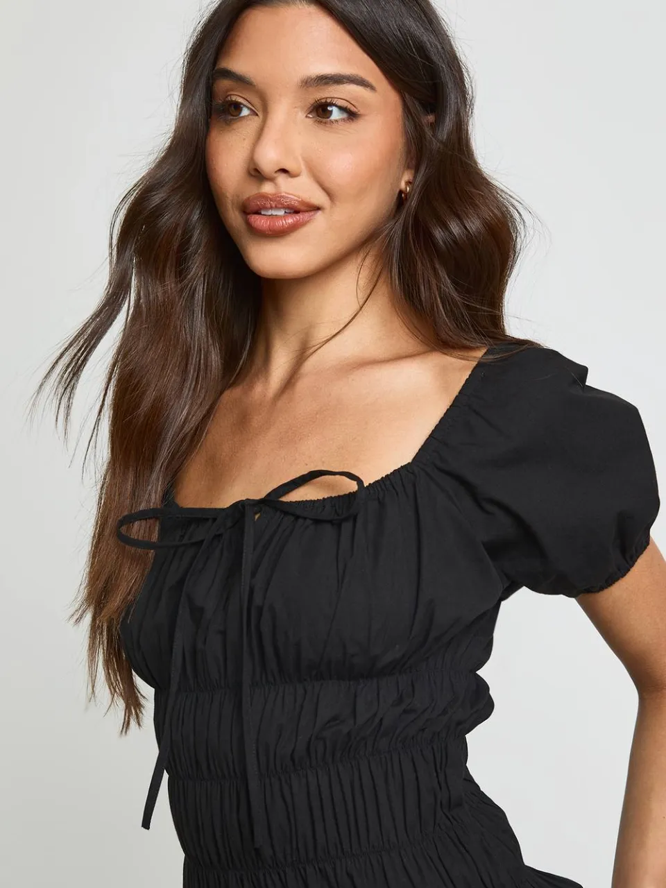 boohoo Dames Katoenen Popeline Mini-jurk Met Gesmockt Lijfje En Pofmouwen zwart, foto 4